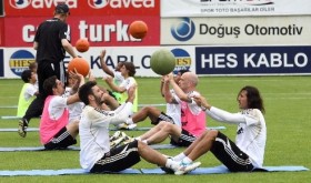 besiktas hazirliklari surduruyor futbolistan e1309353113321